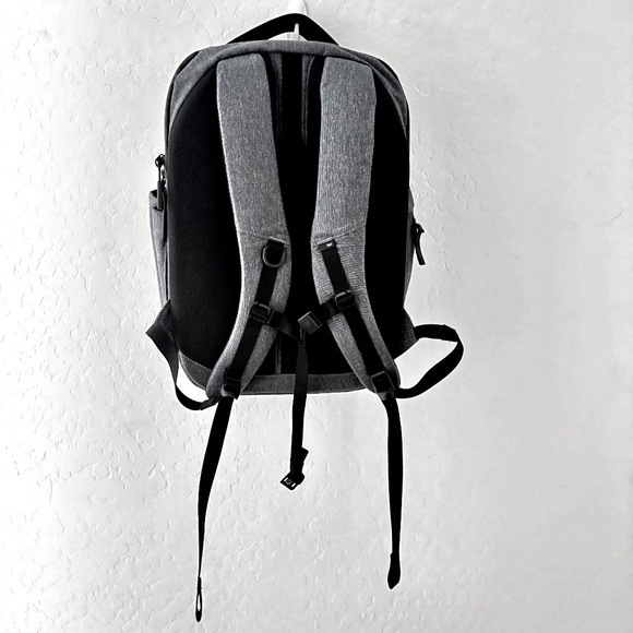 AER City Pack Pro (Gray) | 24L EDC & Travel Backpack - Picture 2 of 5
